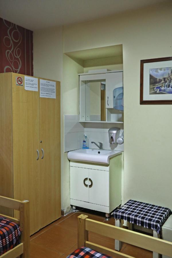 Hostel 42 Skopje Extérieur photo