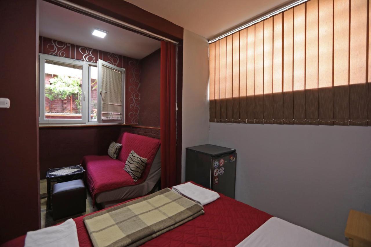 Hostel 42 Skopje Extérieur photo