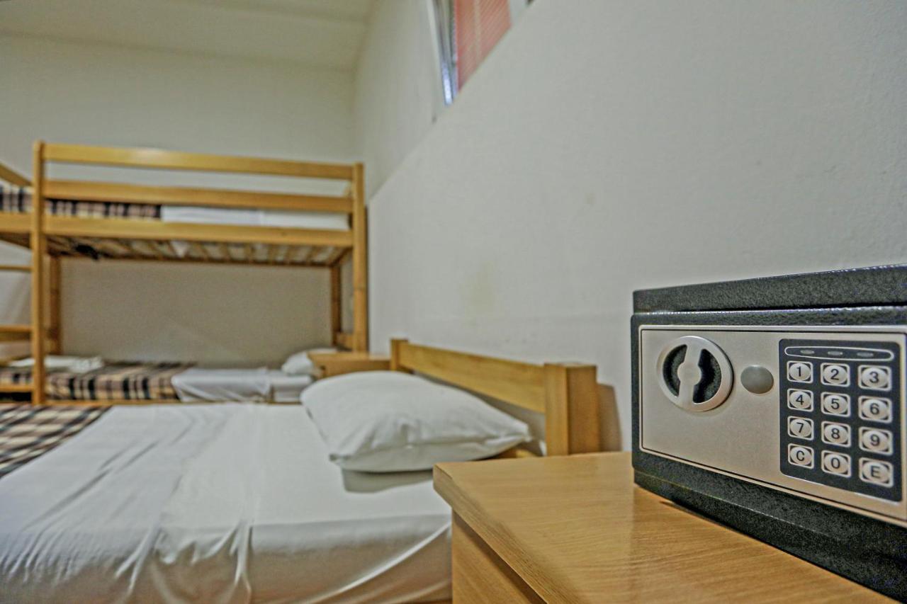 Hostel 42 Skopje Extérieur photo