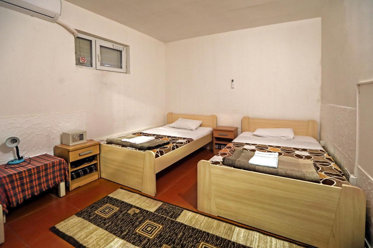 Hostel 42 Skopje Extérieur photo