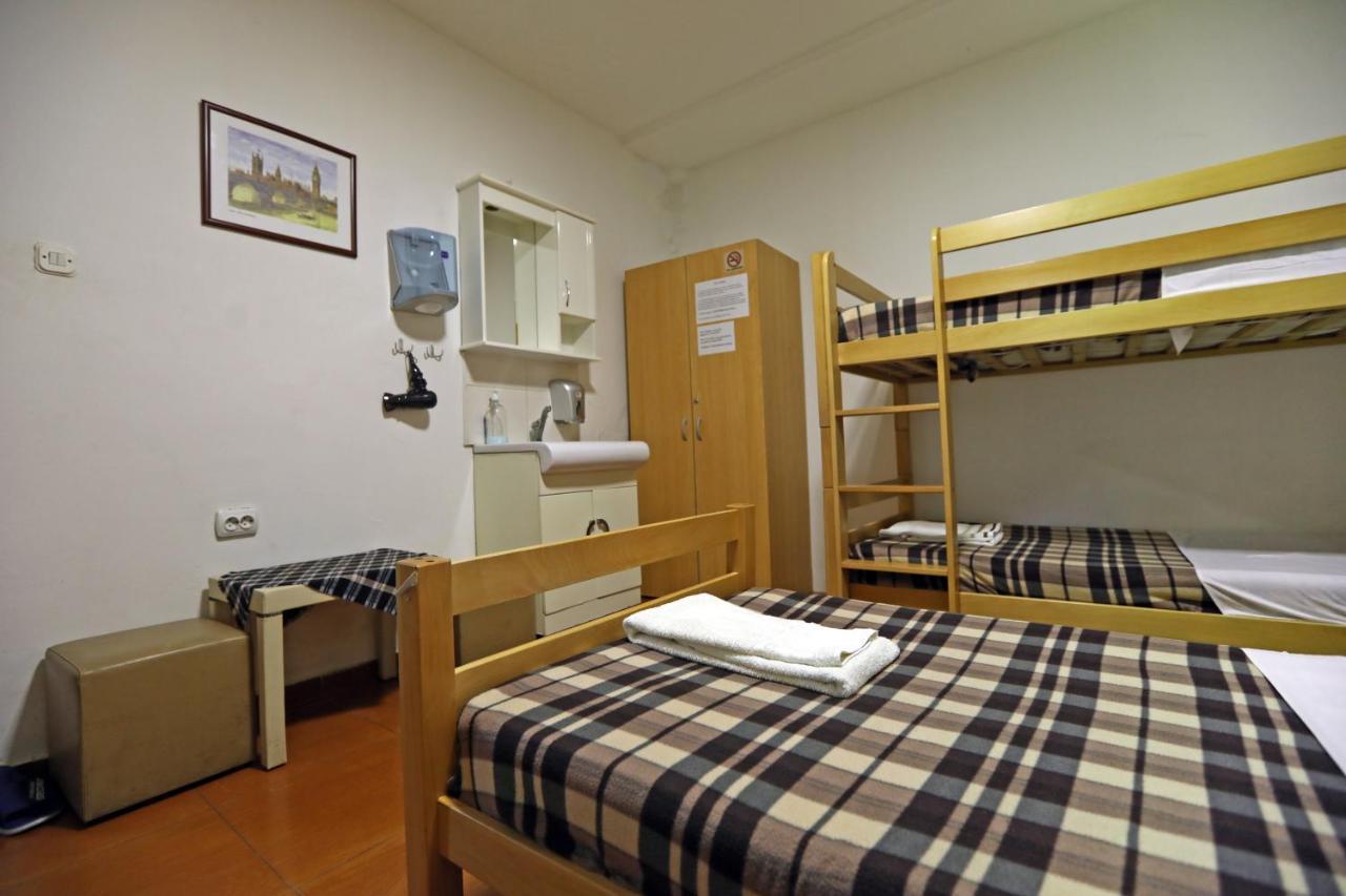 Hostel 42 Skopje Extérieur photo