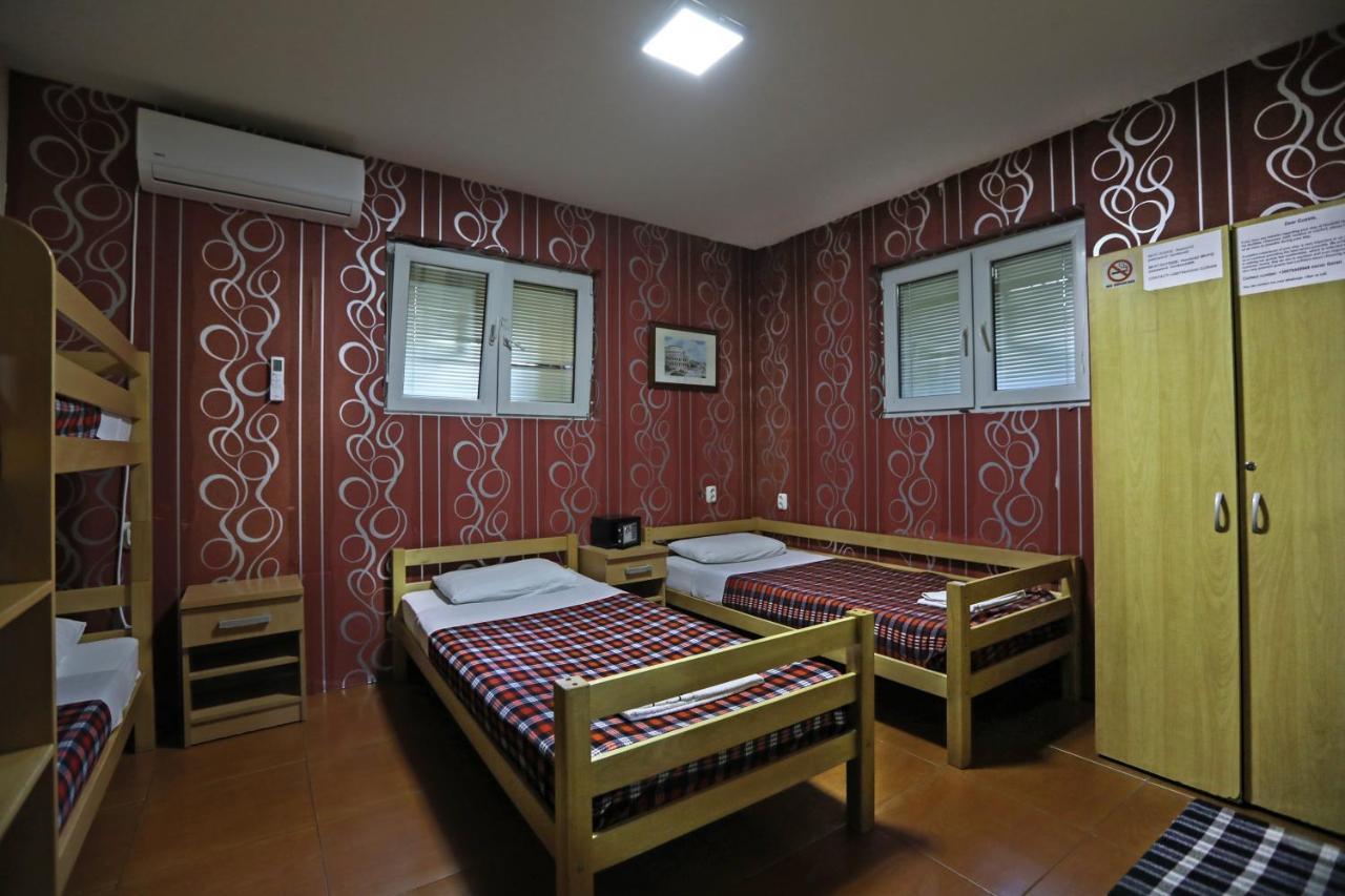 Hostel 42 Skopje Extérieur photo